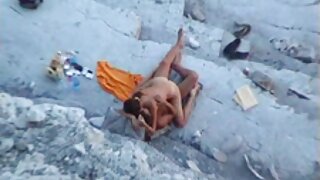 तरुण काळ्या केसांचा सेक्सपॉट इवा लोपेझ प्रचंड डिक उडवतो आणि चालवतो