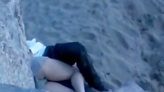 खमंग श्यामला लज्जतदार गाढव असलेली स्लट स्लॉबरी ब्लोजॉब देते